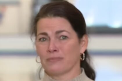 Nancy Kerrigan appears emotional as she mourns the loss of fellow skaters who perished in a tragic plane crash.