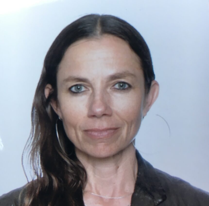 Justine Bateman at a public event, looking confident and embracing natural aging.